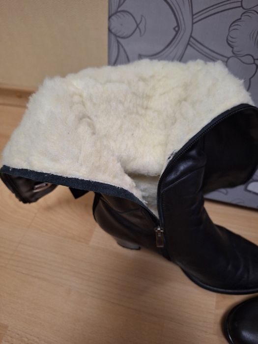 Жіночі,  зимові чоботи.