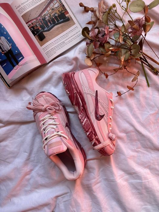 Nike Initiator Custom Pink