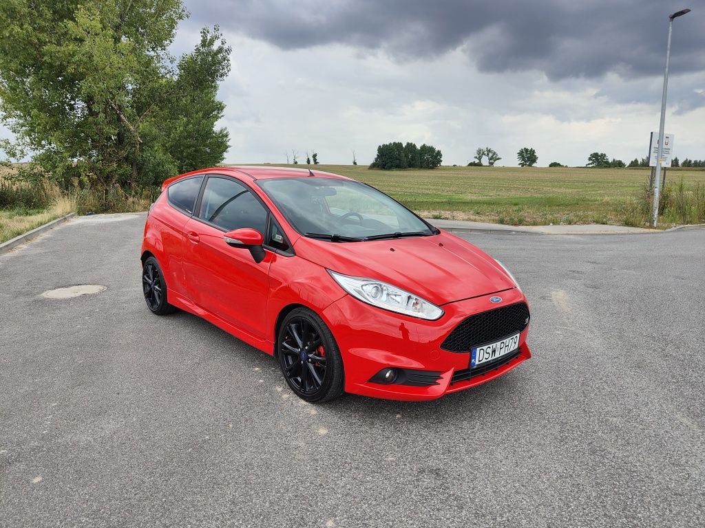 Fiesta MK7 St Line Racing Red