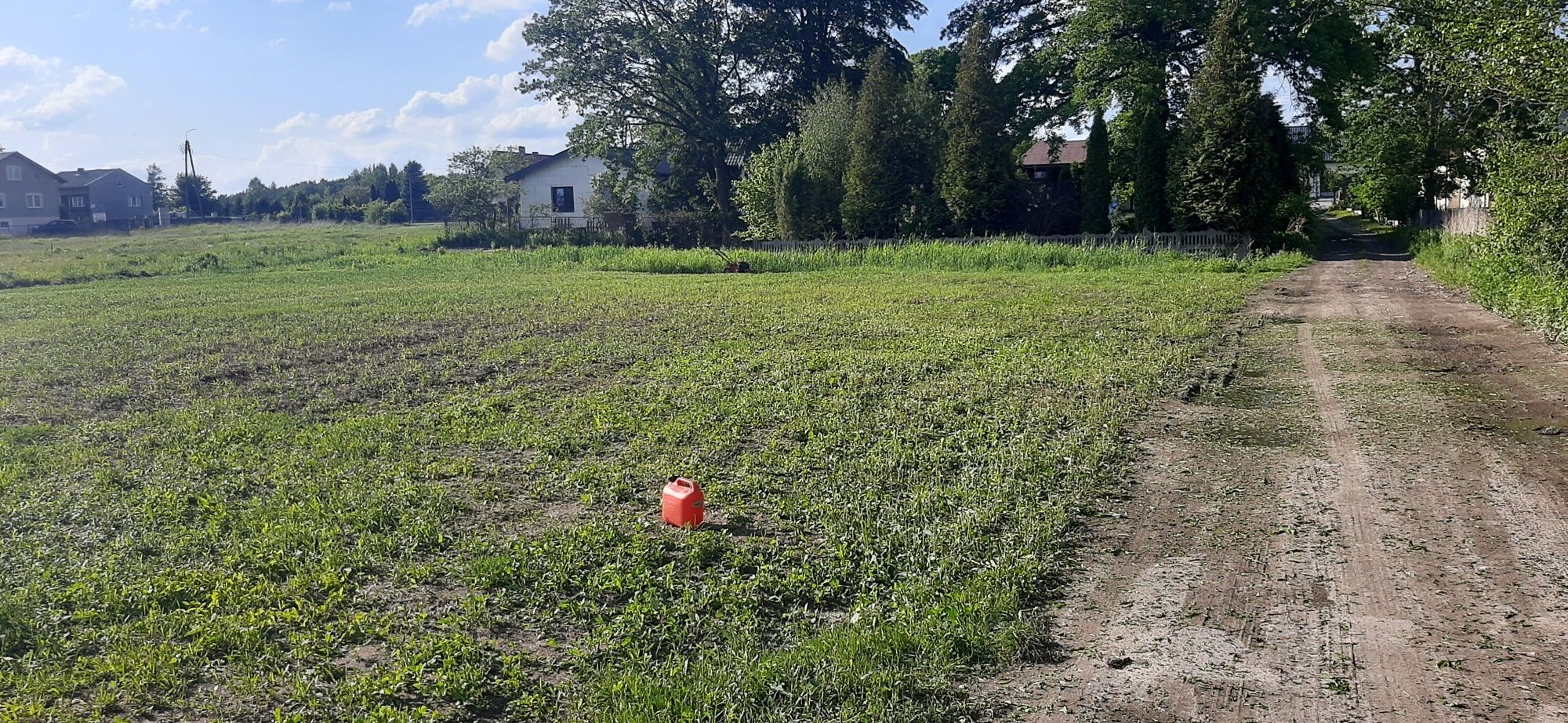 Działka z pozwoleniem i projektem. Budowlana 1210m2 .