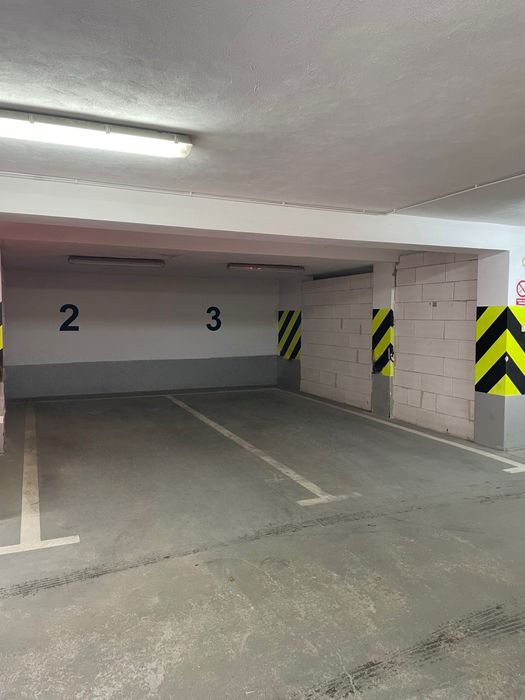 Garaż miejsce postojowe Sady Górczyn Siedzikówny Inki Niepodległości