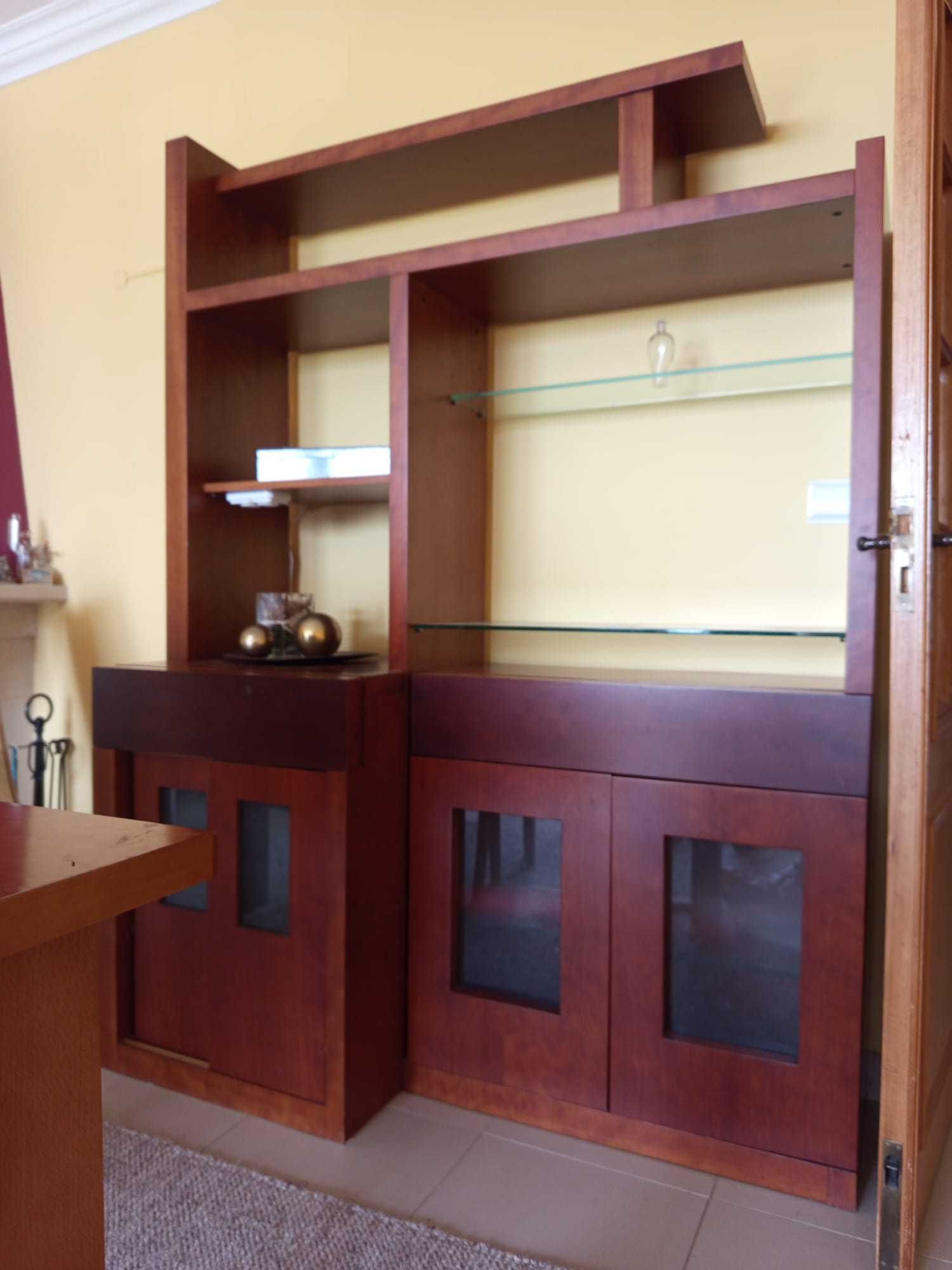 Móvel para sala (Estante e aparador compactos)