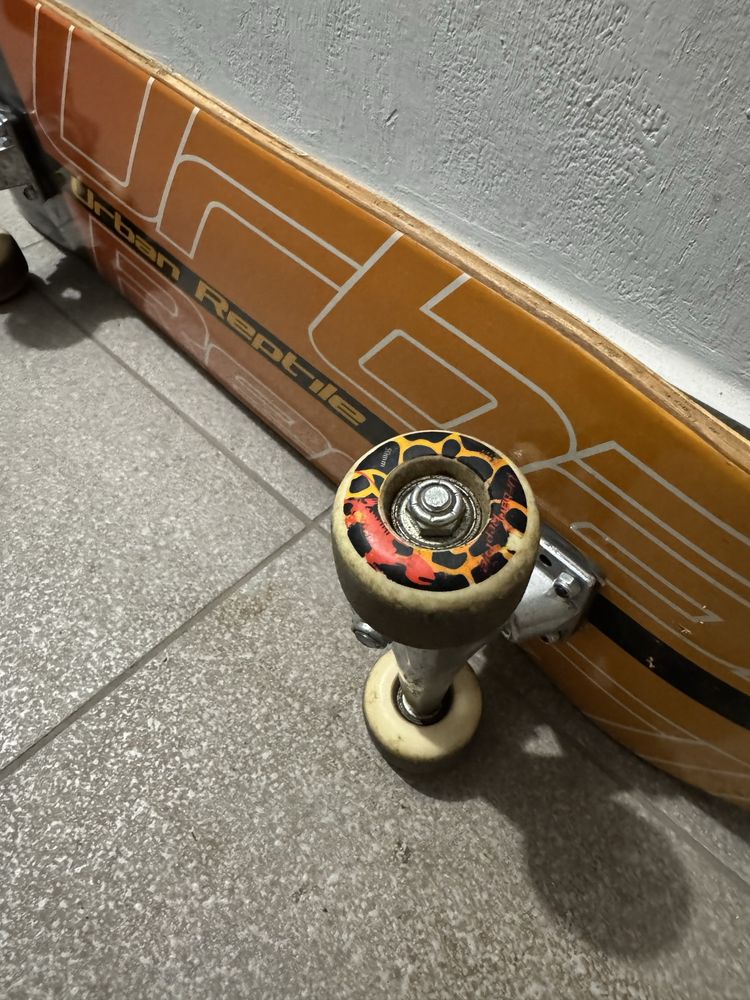 Deskorolka Urban Reptile-ABEC5