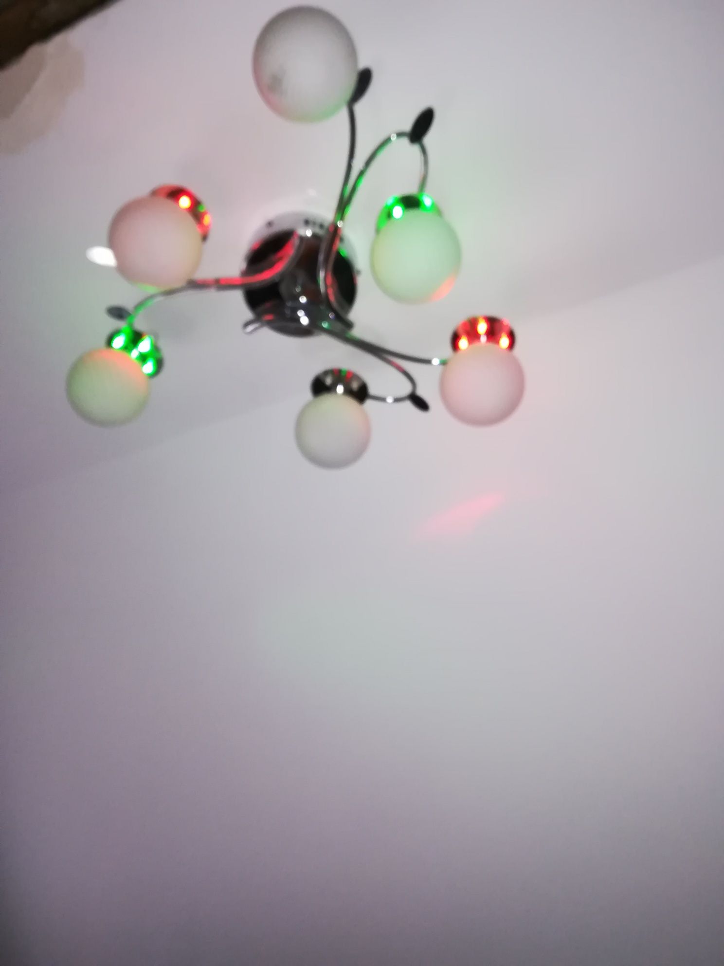 Lampa pokojową led
