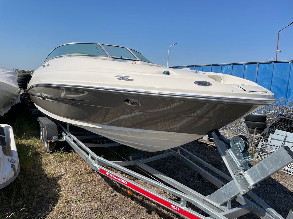 Searay sundeck 220 5.0 mercruiser Bravo 3