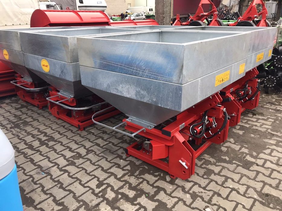 Розкидач мінеральних добрив jar-met 1000кг, РУМ, лійка,РУМ