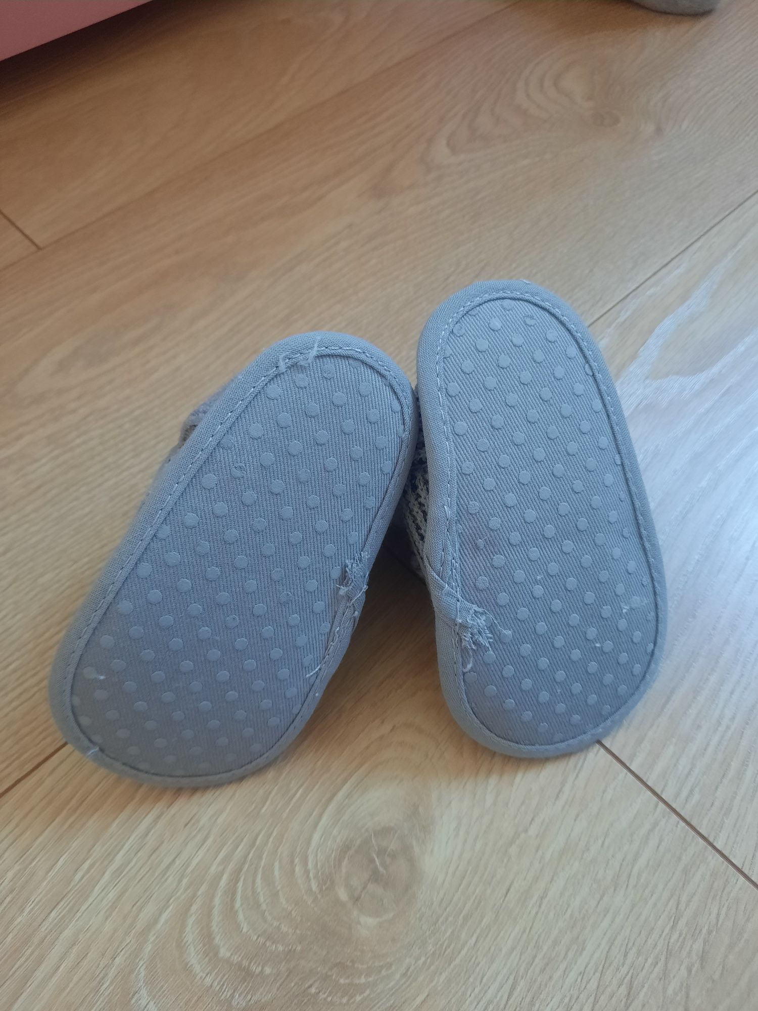 Nowe bez metki Buty kapcie misie ocieplane 12 cm 0-6 mies. Rozm. 16/17