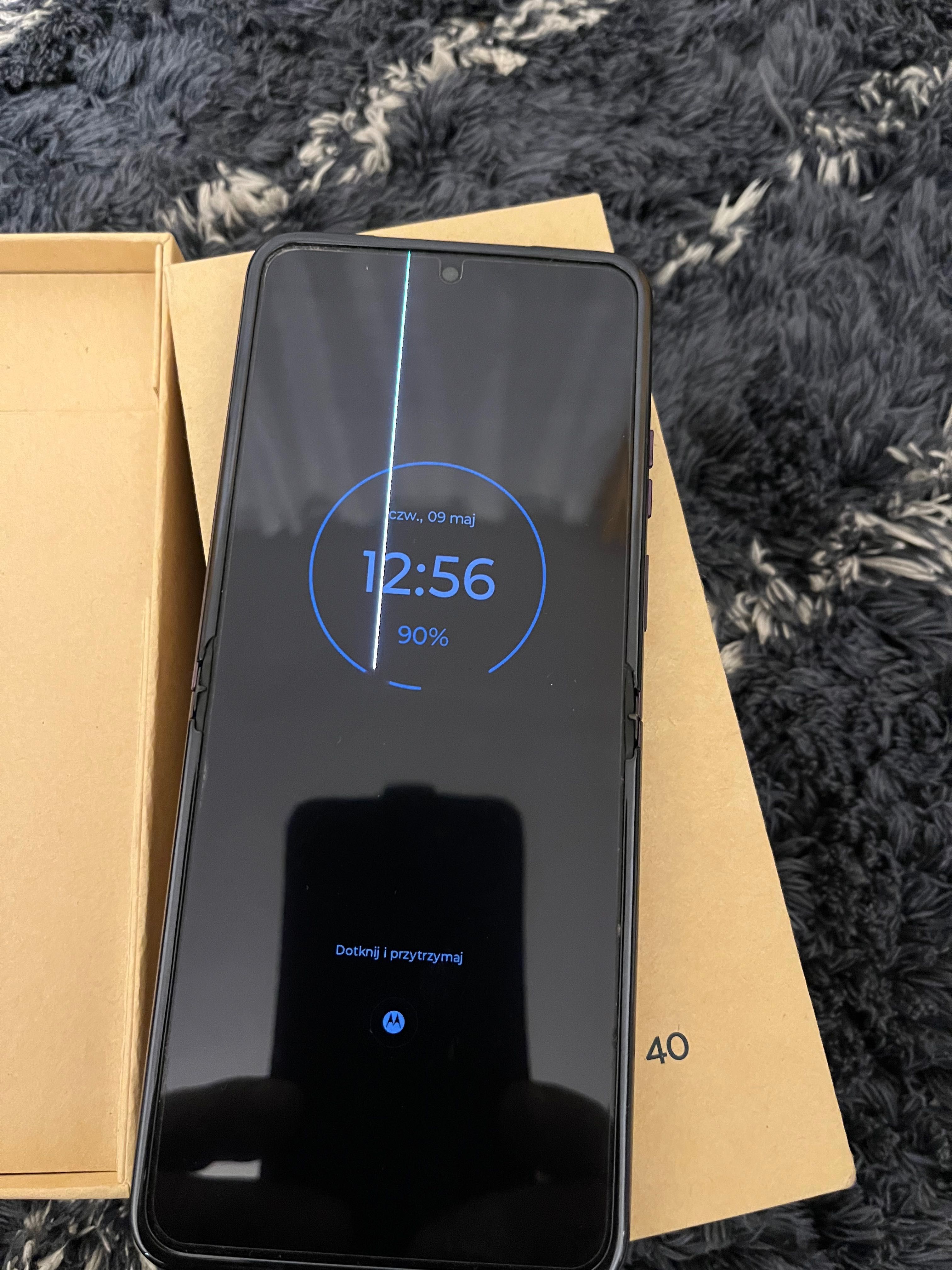Motorola Razr 40 256GB fioletowy składany