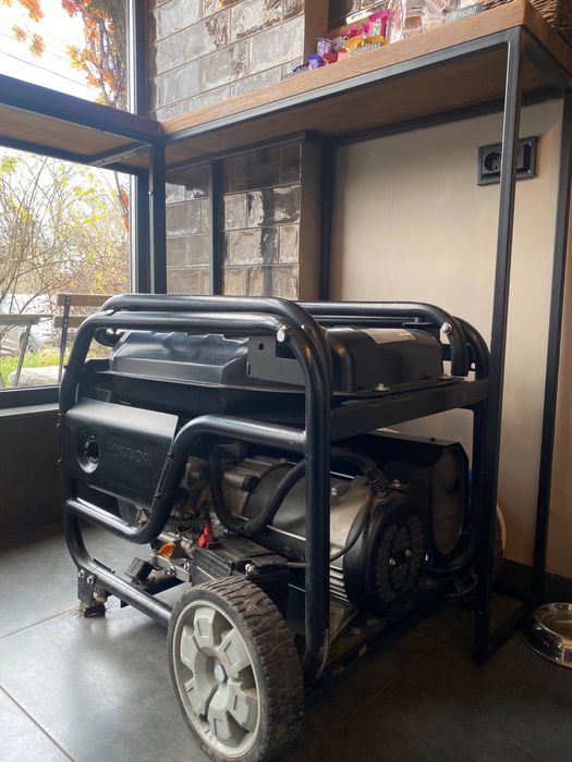 Продам бензинові генератори  7,5 квт huyndai і матарі