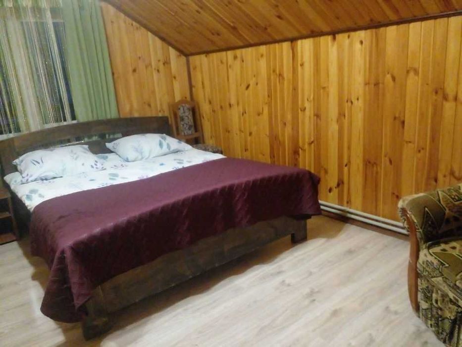 Котедж на. 5 спалень. Басейн. Чан. Тераса.  Вид на гори