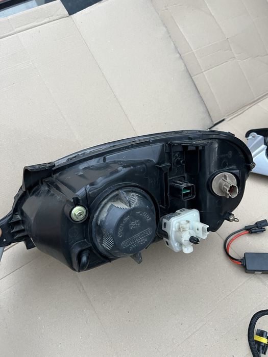 Фары Lanos - Sens - Би Линзы / ресницы / ксенон Н1 / блоки