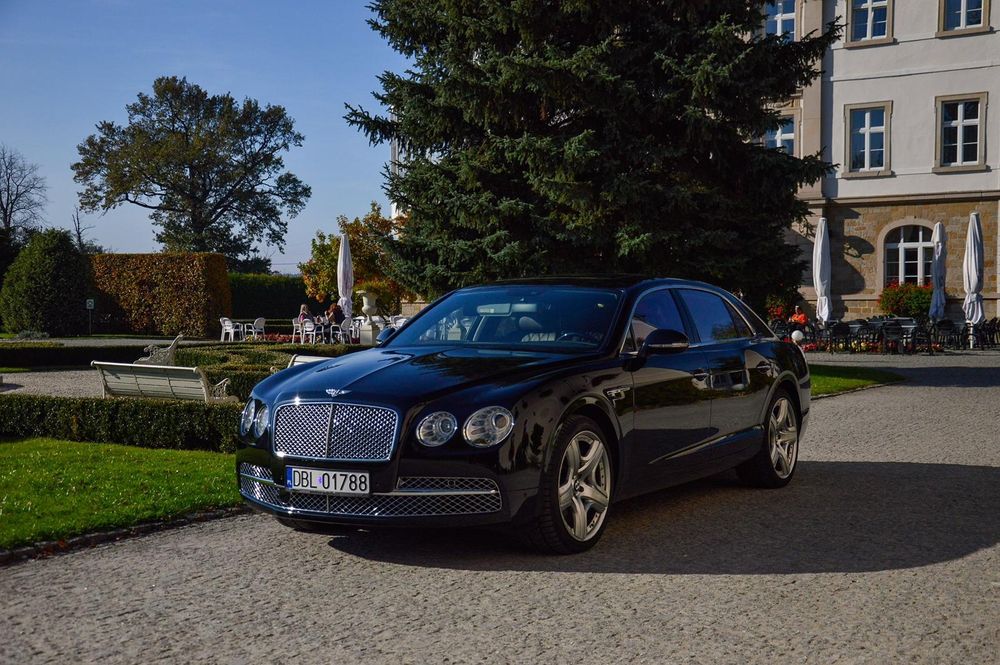 Bentley Continental Flying Spur W 12