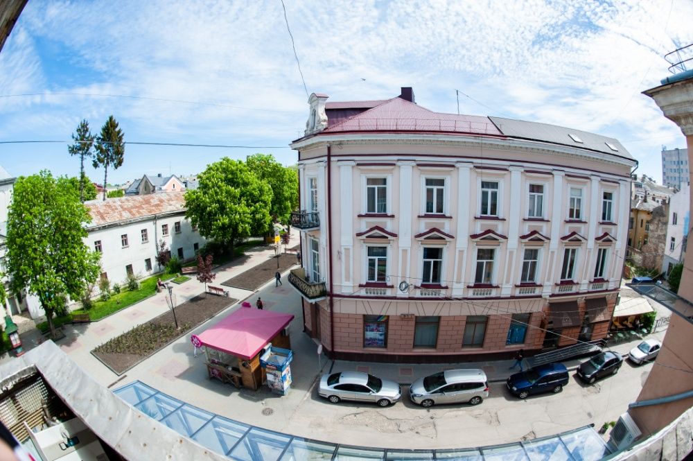 Подобово в центрі Тернополя 2к + Звітні документи.