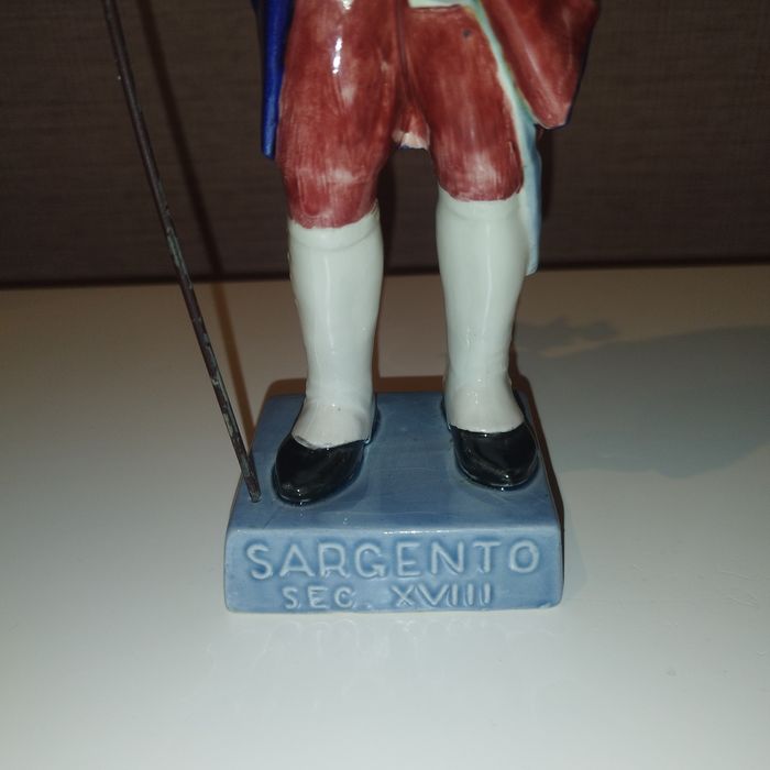 Sargento, Séc. XVIII", caldas, Bordallo Pinheiro