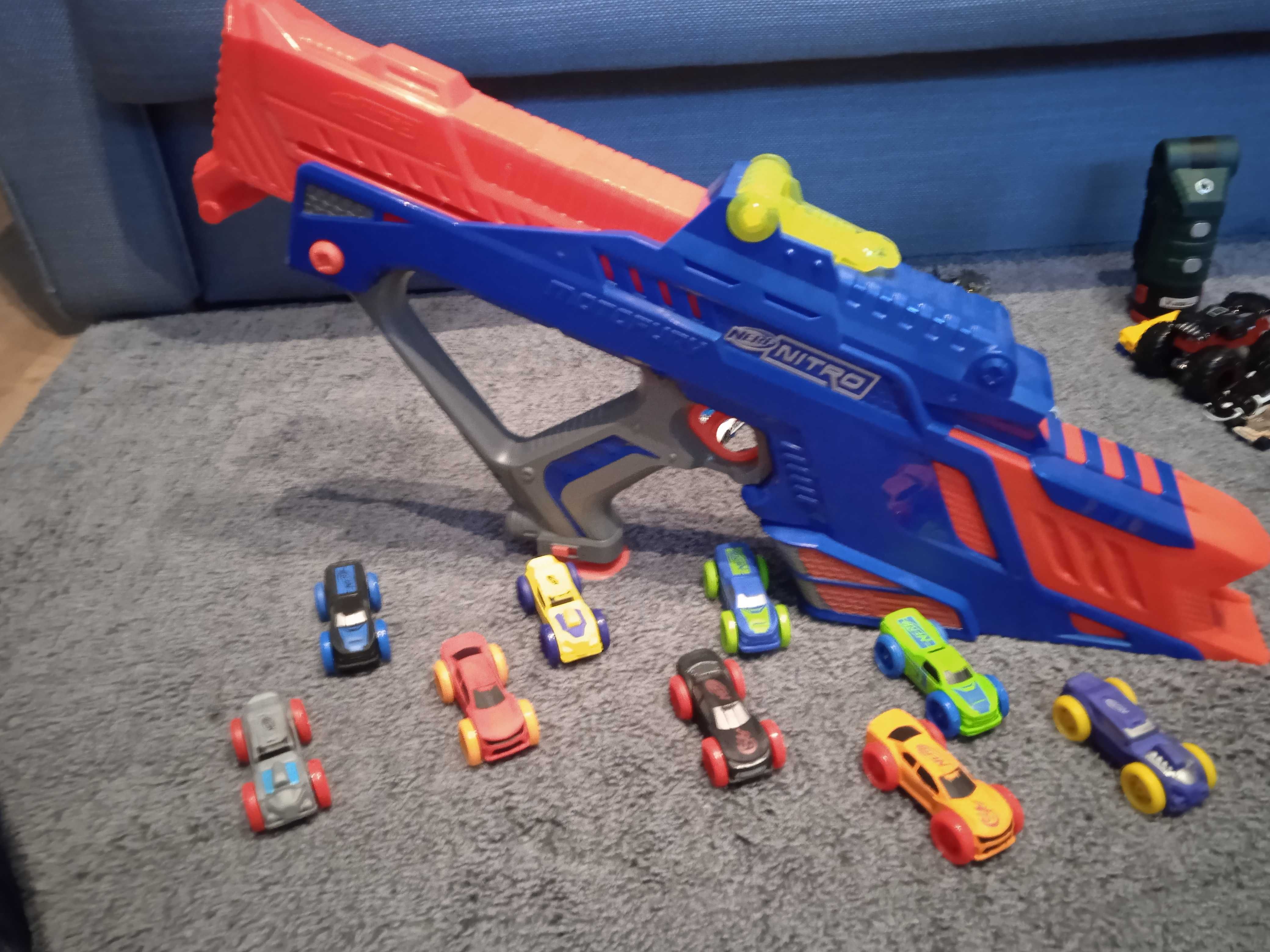 Nerf nitro z autami