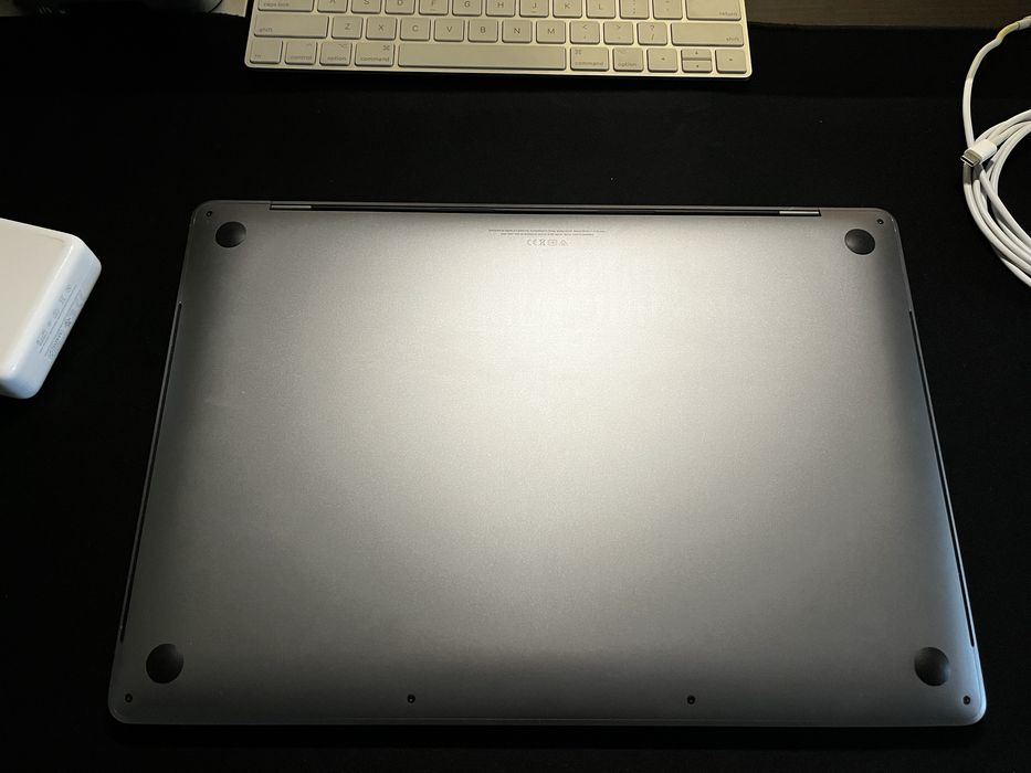 Macbook pro 2019 i7/16gb 500gb