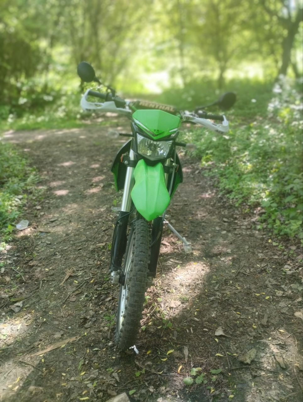 Продам мотоцикл Kawasaki klx 250