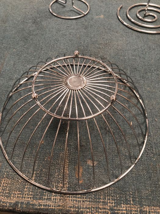 Cesto+suporte para capsulas de café + suporte rolo papel