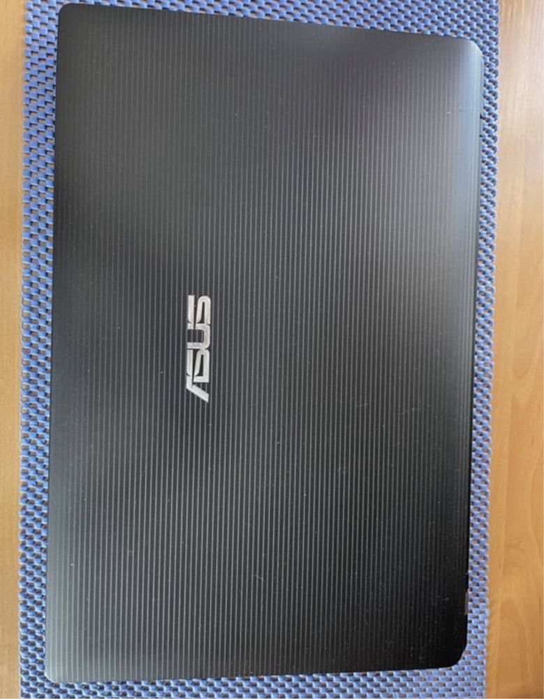 Asus X552c dobry stan