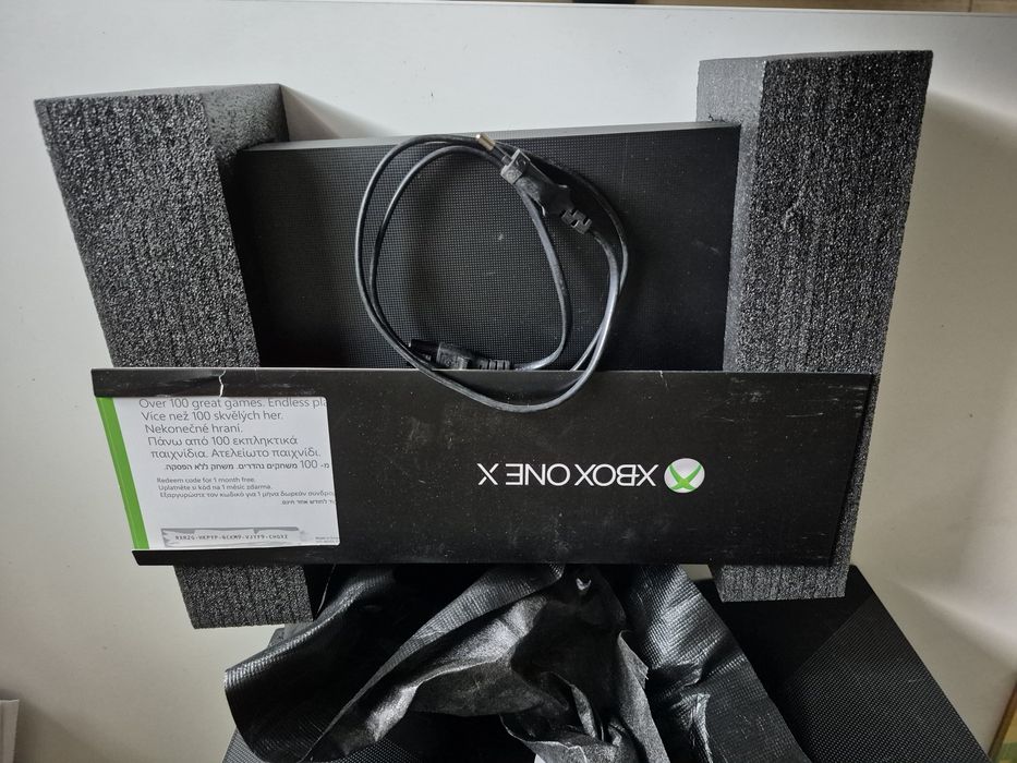 Konsola xbox one Project scorpio plus pad Elite v1