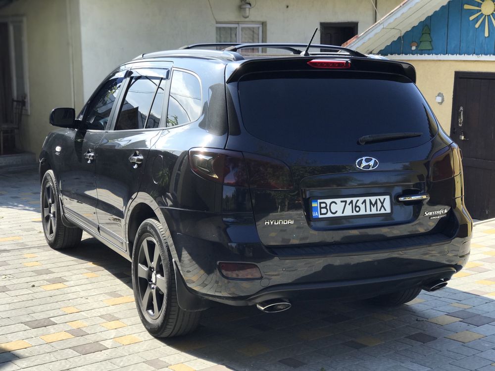 Hyundal Santa Fe 7  місць 4wd автомат