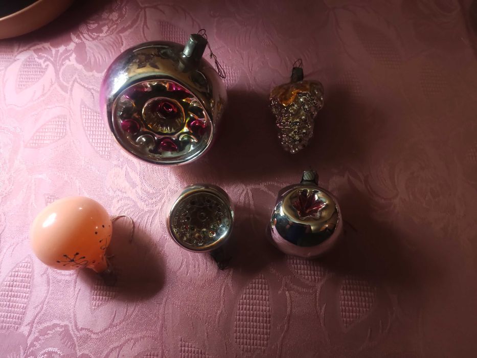 Игрушки новогодние старинные.