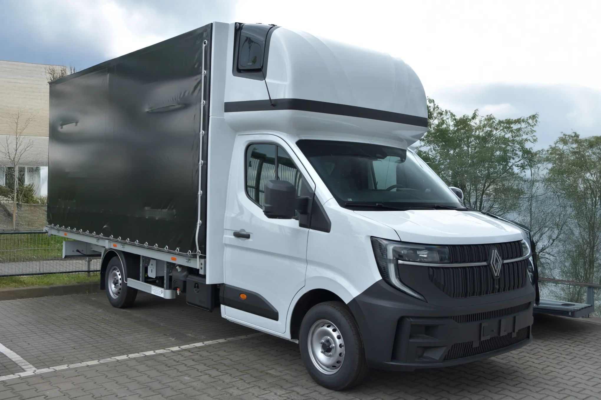 Renault Master zabudowa międzynarodowa 170KM 10ep  Od ręki, Zabudowa międzynarodowa, Krurnik, Górne spanie, Full led
