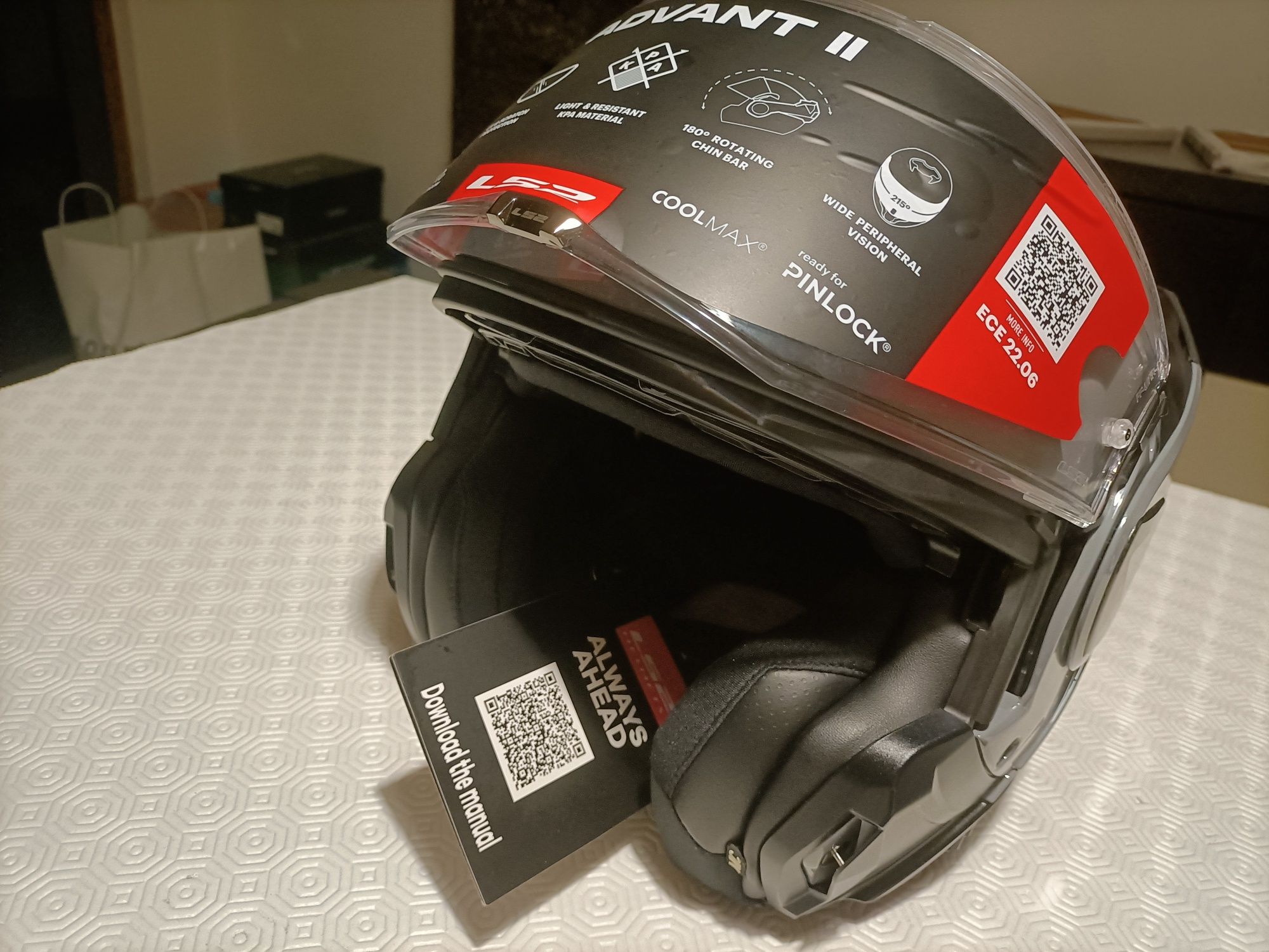 Capacete modular LS2 ADVANT2 novo