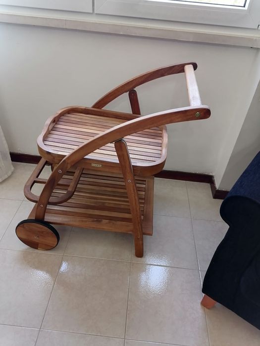 Cadeira decorativa nova
