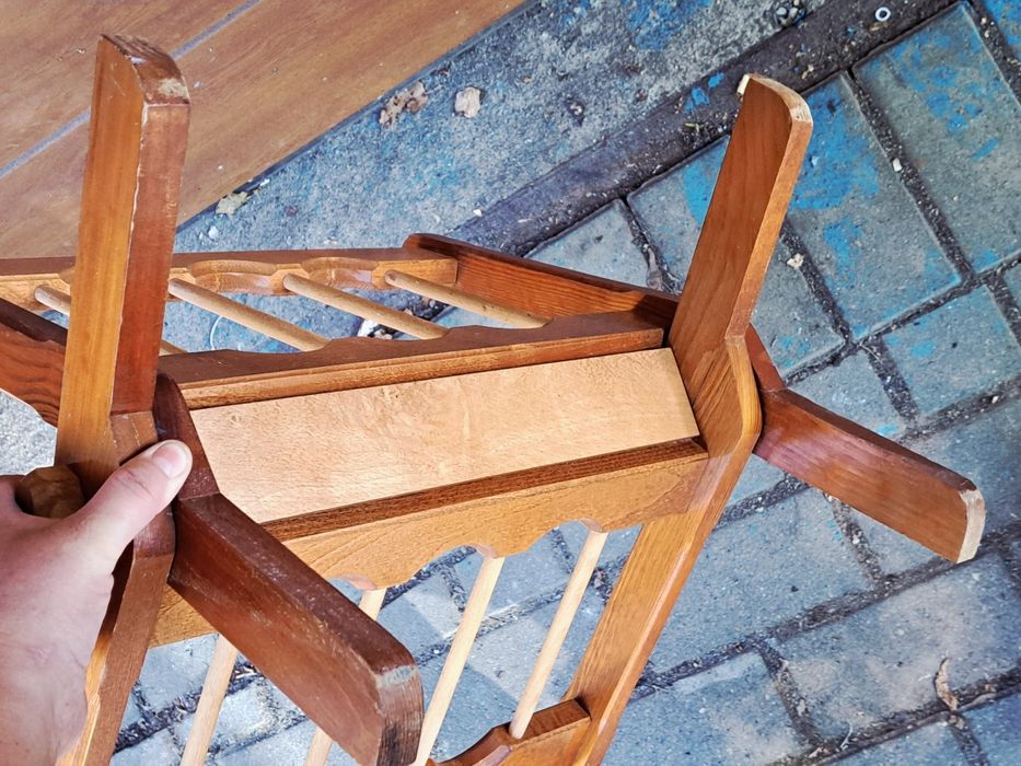 Składany, drewniany gazetnik (dębowy)