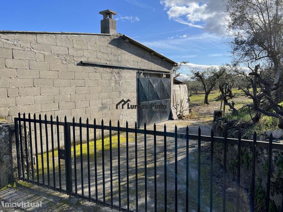 Quinta com vista para a serra