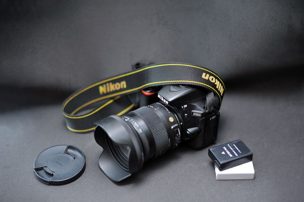 Фотоапарат Nikon d5600 + об'єктив sigma 17-70mm