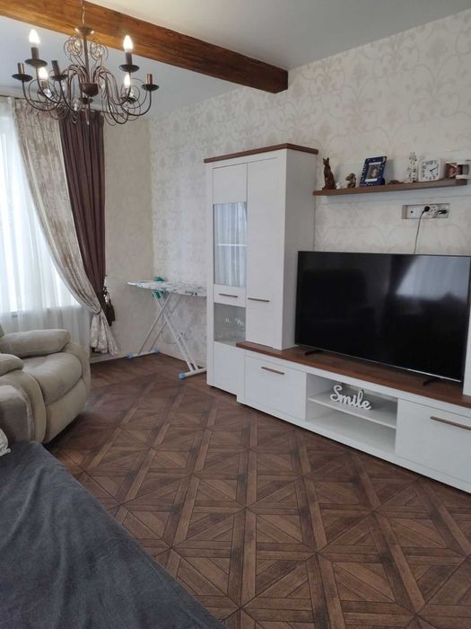 Будинок, Буча, вул. Виноградна