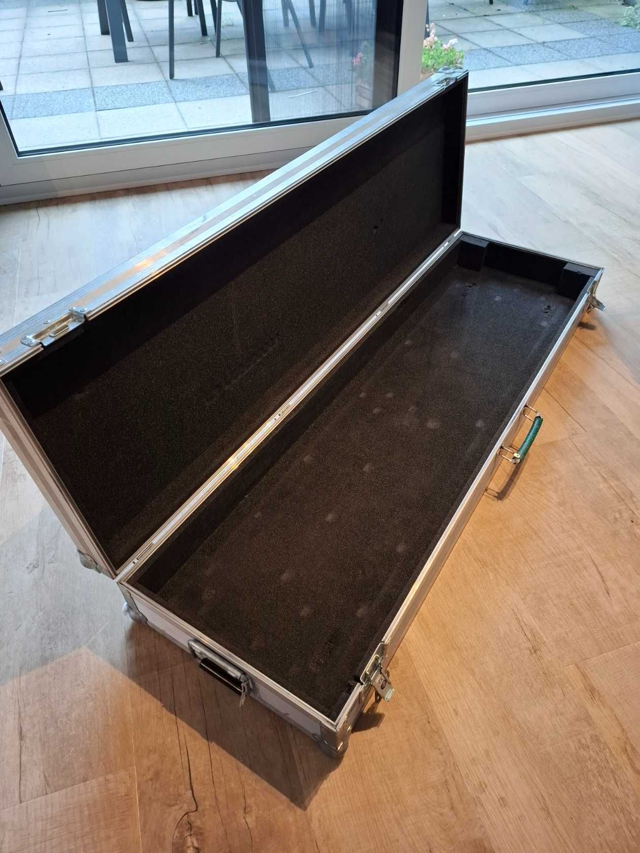 Hard light case futerał skrzynia Korg 88