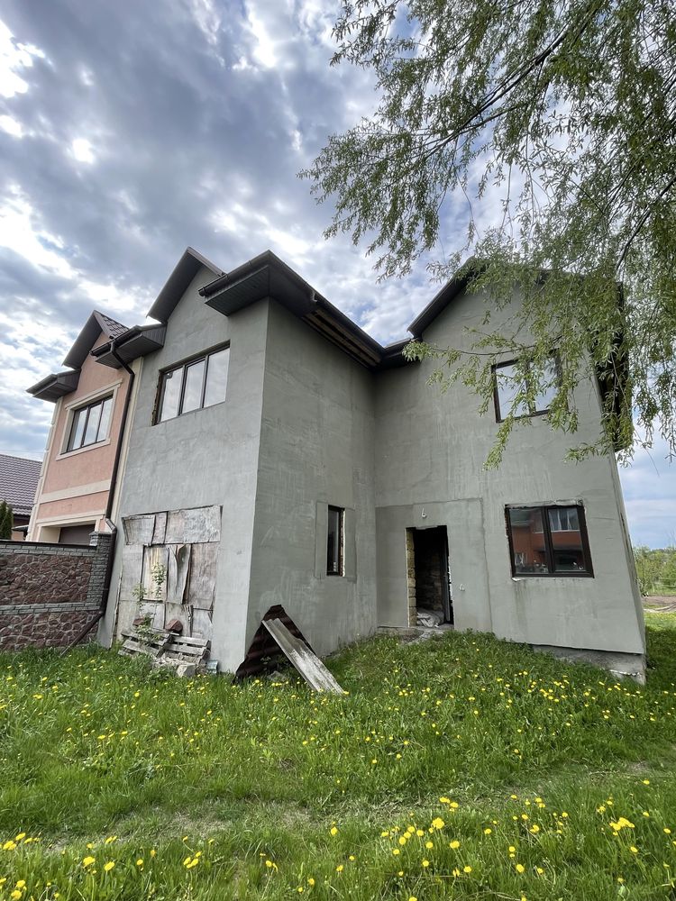 Продаж дуплексу з гаражем в Шевченковому (Білогородка)