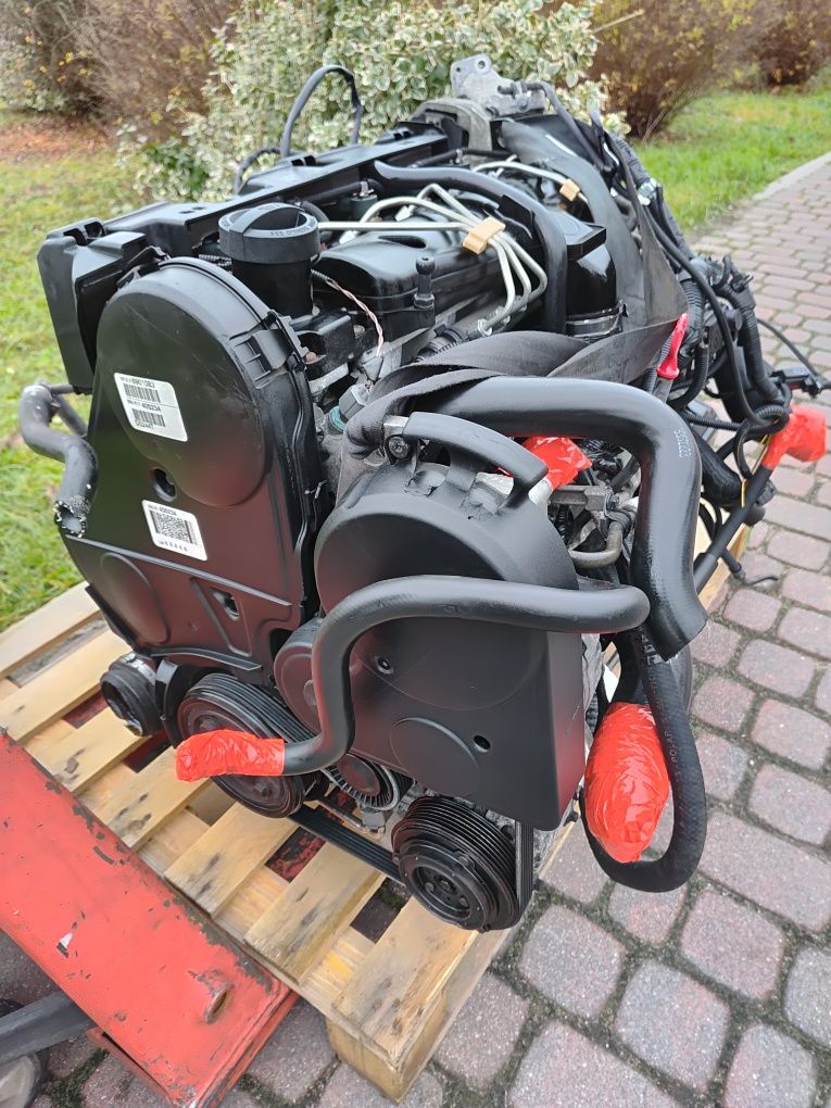 Silnik kompletny VOLVO XC 70 2.4D D5244T Motor engine Wysyłka