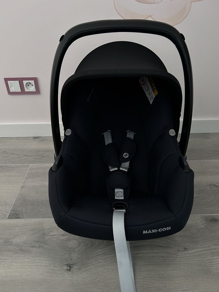 Fotelik  samochodowy Maxi Cosi Cabriofix iSize z bazą Izofix