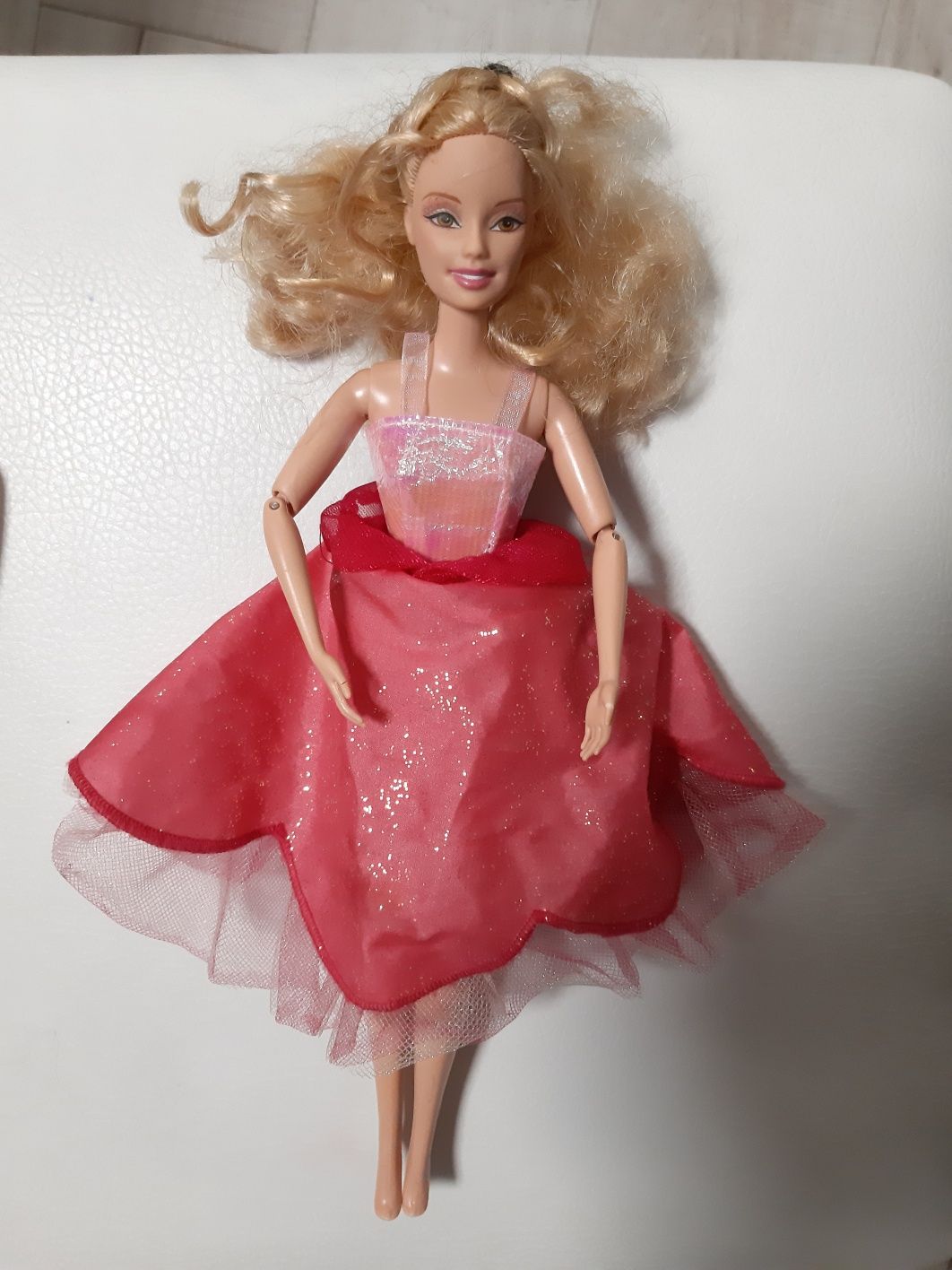 Lalka barbie 12 tańczących księżniczek genevie