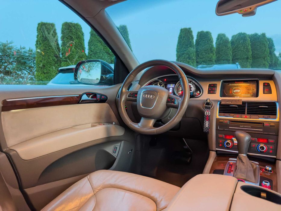 Zamiana jedynie na 6 albo 7 osobwe auto - Audi Q7 3.0 TDI V6