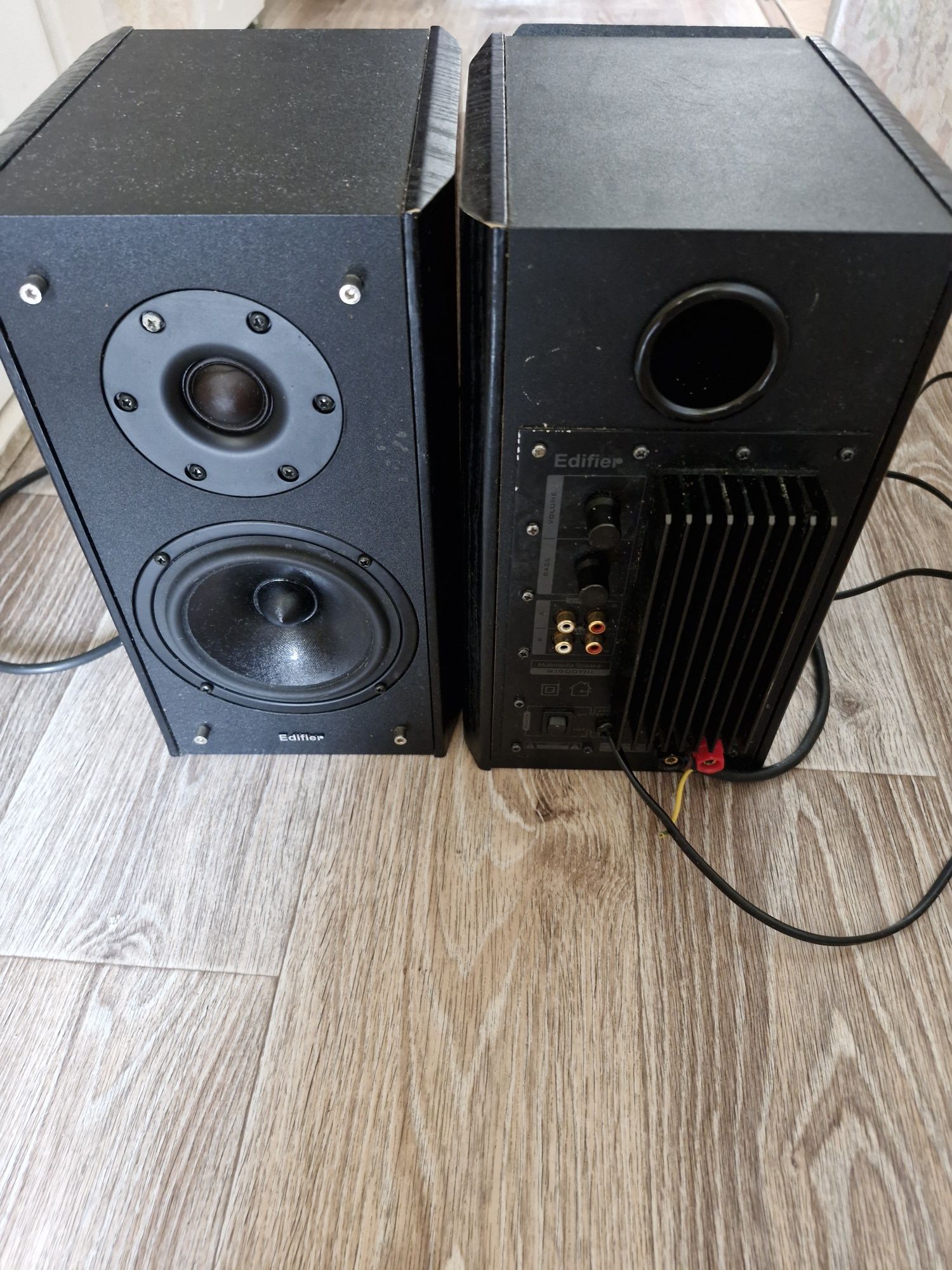 Акустика  Edifier R1900Tlll  (Black)