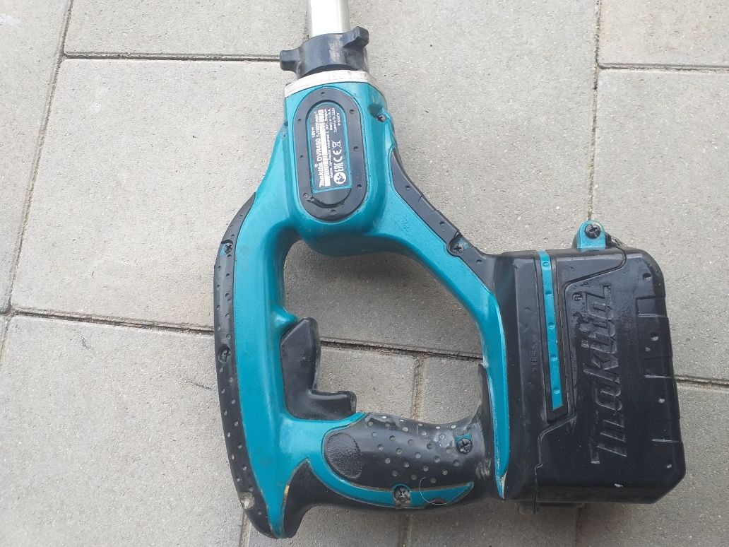 Makita DVR450 wibrator do betonu