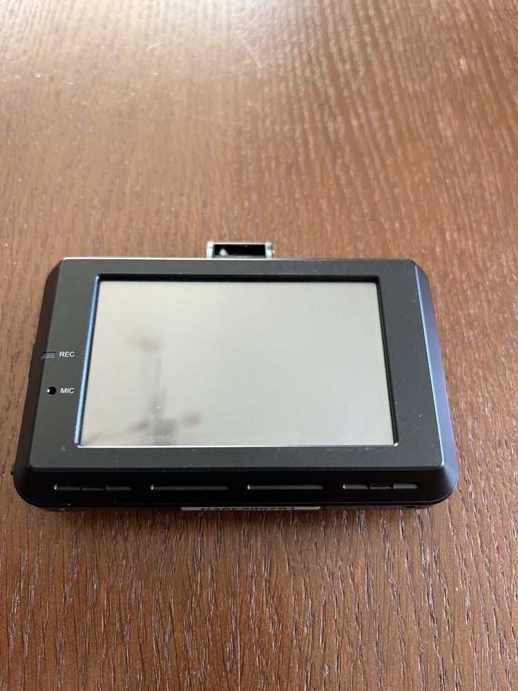 Відеореєстратор та GPS навігатор