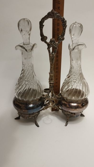 Старовинна Підставка під спеції.Масла.Крует.