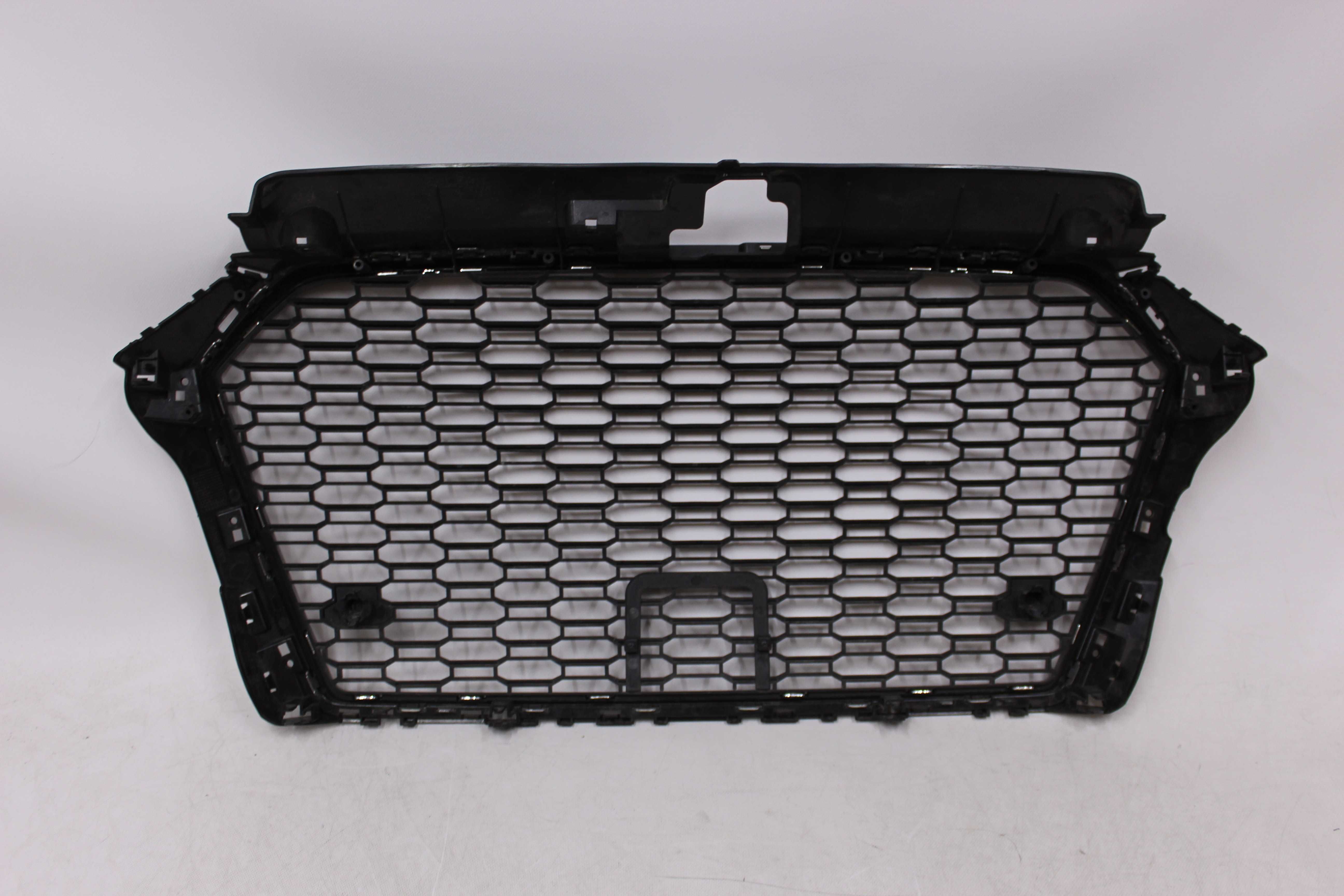 Atrapa chłodnicy GRILL AUDI A3 8V 17-20 LIFT RS-LOOK S-line CHROM !