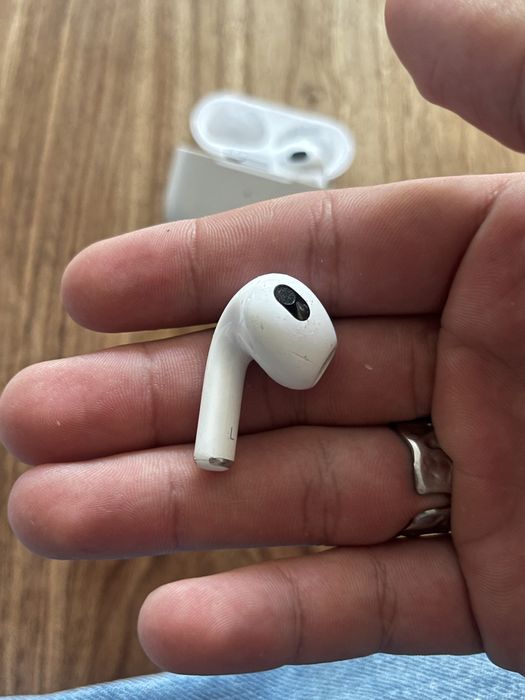 Apple airpods 3gen. z NIEORYGINALNYM kabelkiem