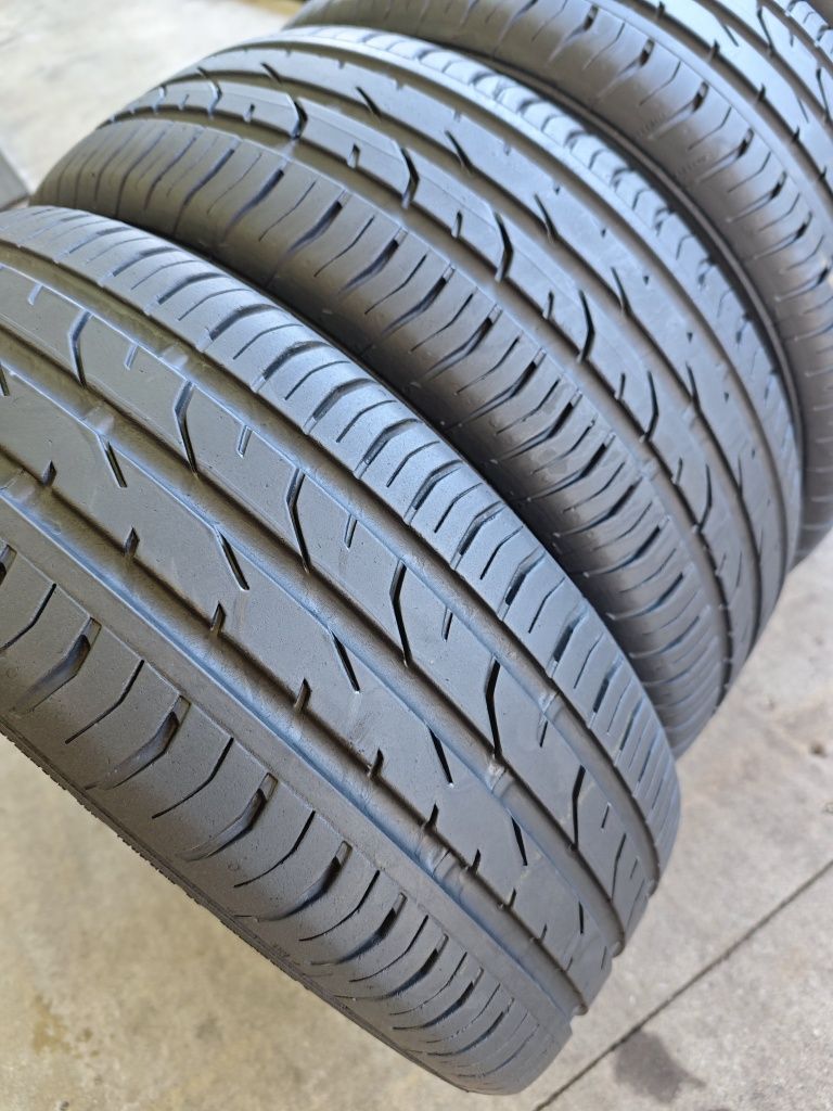 195/60R15 Continental