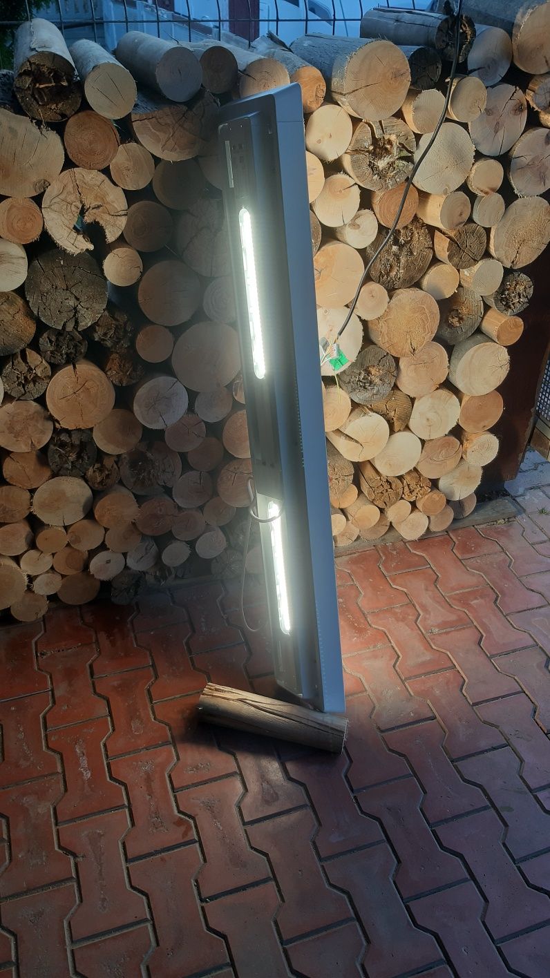 Lampa LED Philips 1,47m Do garażu, warsztatu, piwnicy