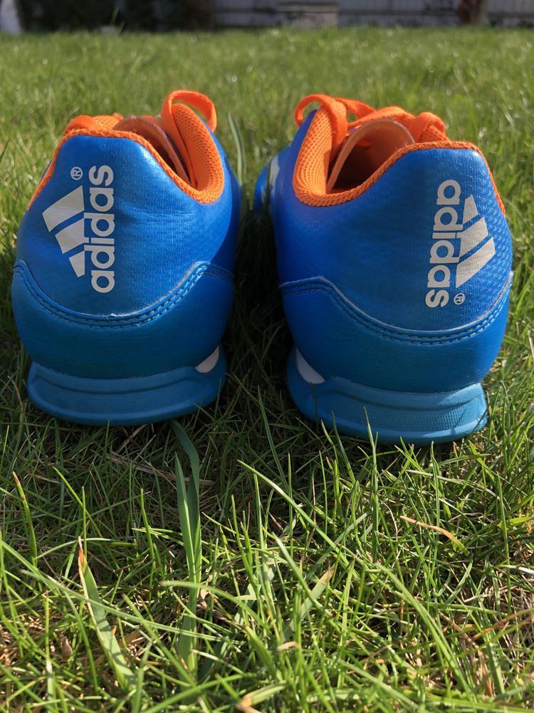 Футзалки „Adidas”