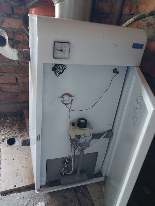 Продам газовий котел в гарному стані автоматика італія ціна 8000 торг
