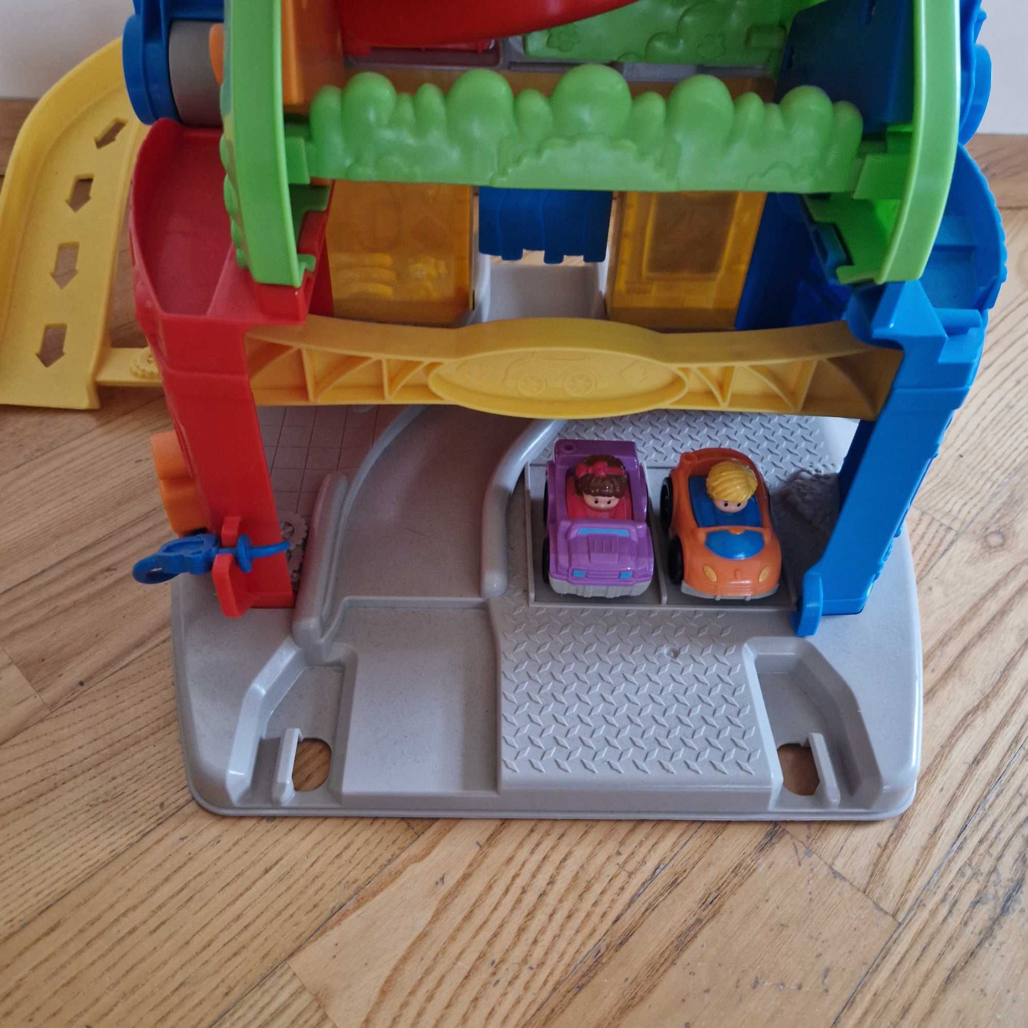 Tor,garaż samochodowy Fisher Price 2 w 1